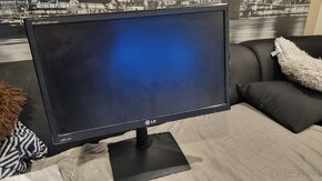Monitor: 23 palcu LG IPS235 - 7