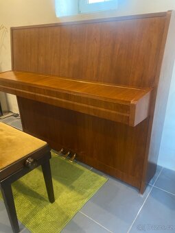 Pianino Petrof model P 115 II - 7