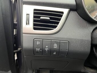 Hyundai i30 Combi 1.6 GDi, 99kw, Servisní knížka, ČR - 7