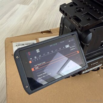 Canon C70 + Canon 0.71 speed booster - 7