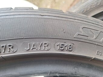 Prodám letní pneu 225/45/17 Dunlop - 7