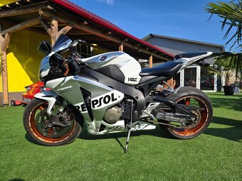 Honda Cbr 1000Rr top Stav spousta doplňků - 7