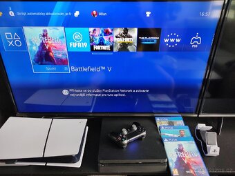Playstation 4 - 7