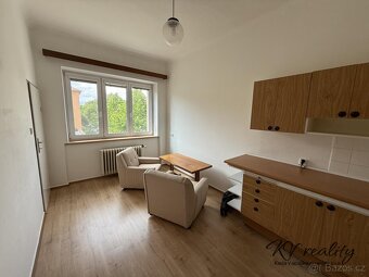 Prodej bytu 2+1 s balkonem, CP 81 m2, Vsetín, ul. Na Kamenc - 7