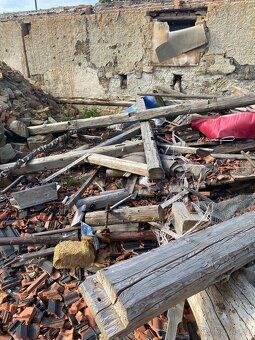 zdarma kvalitní materiál z demolice 100 leté chalupy - 7