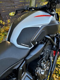 Yamaha MT-07 - 7