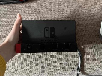 Nintendo switch - kompletní set (4 Joy-Cony, 7 her) - 7