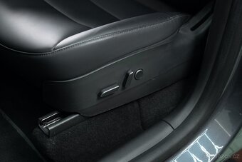 Tesla Model Y, Dual Motor Long Range 2022, DPH, sivá - 7