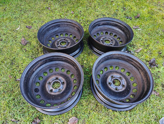 4x disk-sada 6Jx15, rozteč 5x112 ET47, Octavia 2 atd. - 7