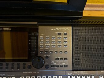 Prodám klávesy Yamaha PSR-S770 - 7