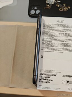 Apple iPhone 11 256 GB, černý - 7