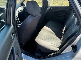 Ford Focus 1.6i 74Kw Style - Klima - Alu - 7