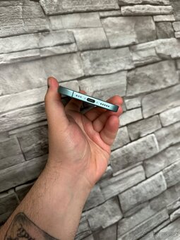 iPhone 16 - 7