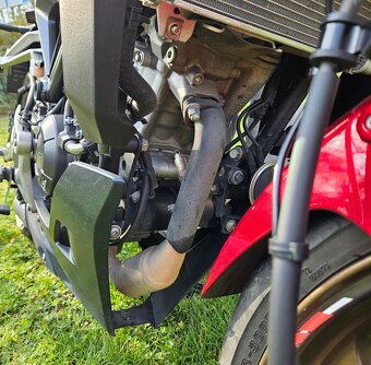 Honda CB125R 2023 - 7