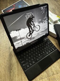 iPad Pro M1 12,9" WiFI + Celular - 7