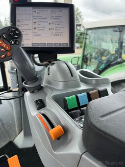 New holland T8 - 7