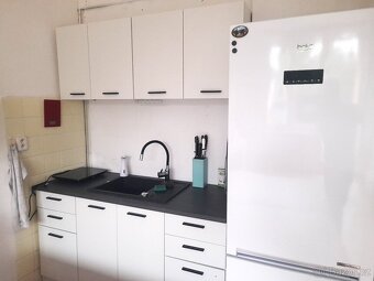 Pronájem bytu 1+kk, 29 m2, ul- Hasičská, Balkon - 7