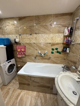 Prodej bytu 3+1, 75 m2 po rekonstrukci v Habartově - 7