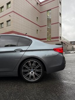BMW 540d G30 2018 - 7