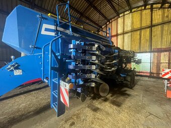 FARMET secí stroj 4m - 7