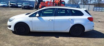 Opel Astra J 1.6 CDTi - 7