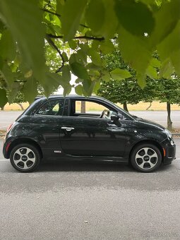 Fiat 500e, 83 kW, rok 2014 - 7