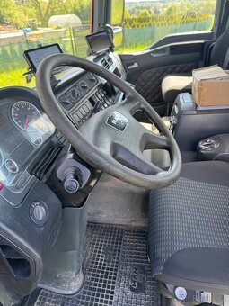 Kamion MAN 18.340 4x2 BB EURO 5 hákový nosič kontejnerů - 7