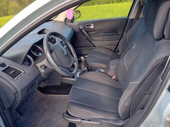 Renault Megane 2,16V - 7