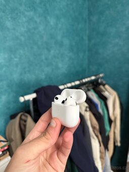 Apple Airpods 3 sluchátka - 7