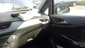 Opel Corsa E 1,2i, 51KW, B12XER Rozprodám na náhradní díly - 7