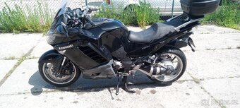 Kawasaki gtr 1400 - 7