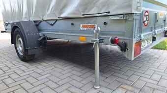 Prodám Sklopný nákladní vozík 1500 kg s plachtou, možnost od - 7