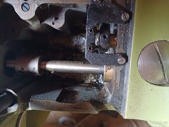 Průmyslový šicí stroj - 7