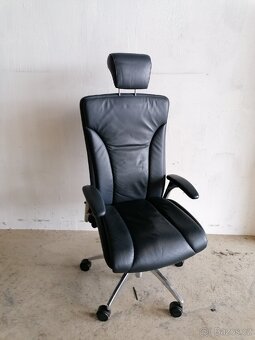 Kožené kancelářské křeslo - 7