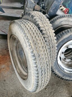 Kontejner s hydraulickou rukou HIAB 0 - 7