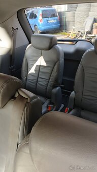 Kia Carnival 2.9crdi - 7