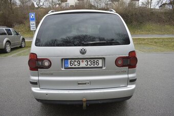 Prodám VW Sharan 2.0 TDI, r.v. 2009, sedm míst - 7