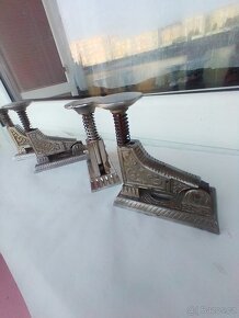 Secesní a artdeko sešívačka /litina/. - 7