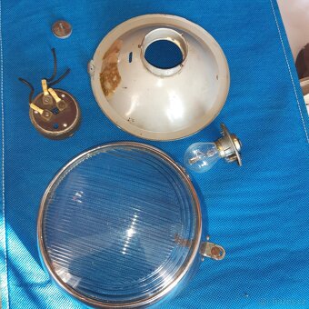 JAWA KÝVAČKS PREDNÍ SVĚTLO - 7