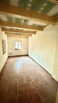 Nabízíme Vám k prodeji dům, bývalý mlýn, podl.plocha 163m2,  - 7