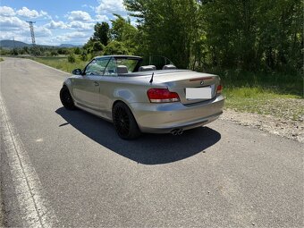 Bmw 125i E88 - 7