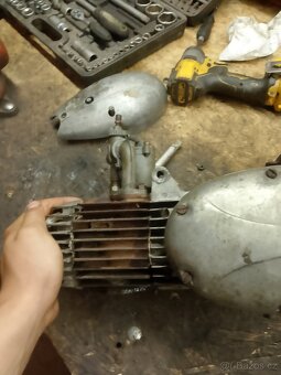 Motor Jawa 555 - 7