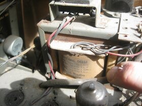 rádio RFT Stradivari 11E91-3D - 2.kus 1200kč - 7