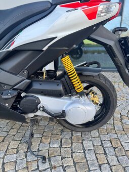 Skútr aprilia sr 50 - 7