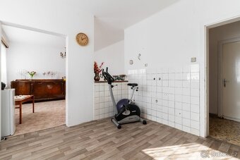 Byt 2+1 s terasou a vlastním parkováním za TOP cenu - 7