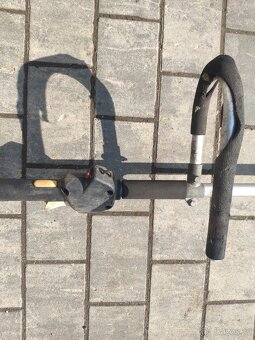 Benzinový křovinořez HOMELITE F3040 - 7