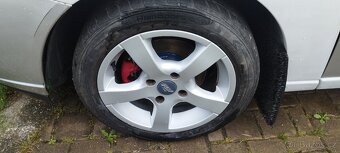Ford Focus 1.8tddi - 7