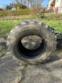 Prodám pneu Michelin Power CL, Traktorbagr CAT - 7