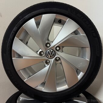 VW GOLF VIII 8 5x112 R17 ET51+LETNÍ 225/45R17 6mm - 7
