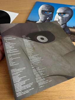 Pink Floyd - The Division Bell - 7